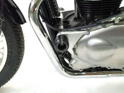 R&G CP0259BL Aero padací chrániče Triumph Thruxton Bonneville Scrambler černé